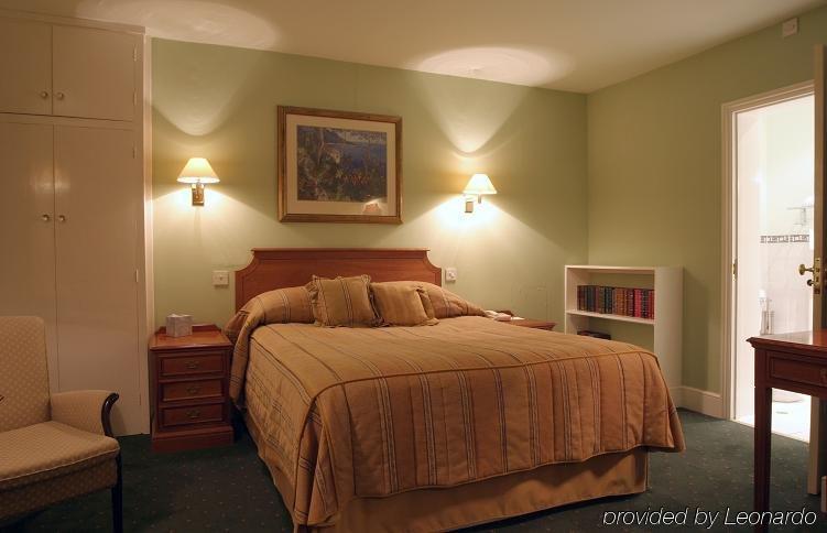 Hurtwood Hotel Peaslake Zimmer foto